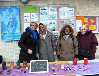 Franca action de solidarité dans une Ecole.JPG