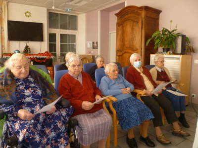 À la messe - EHPAD de Saint Germain à La Tronche