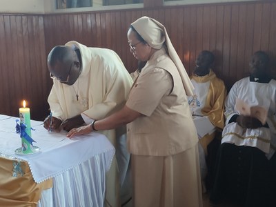 L’Abbé Gaël signe son engagement